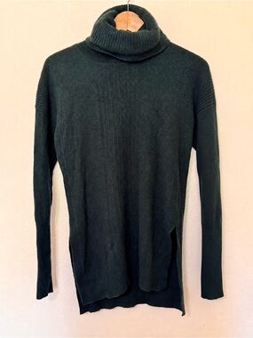 St. Tropez West 100% 2-Ply Cashmere Turtleneck Tunic Sweater Green M